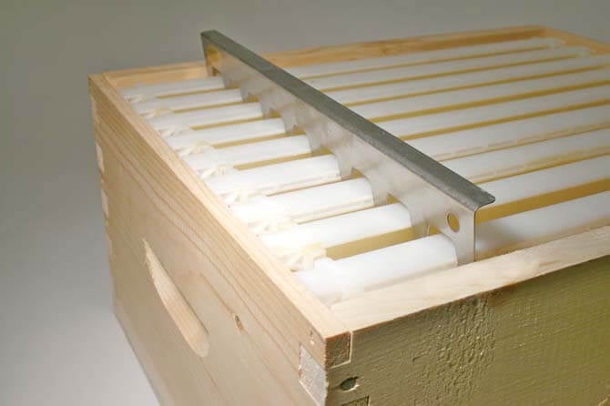 9 Frame Stainless Spacing Tool 9 Frame Stainless Spacing Tool